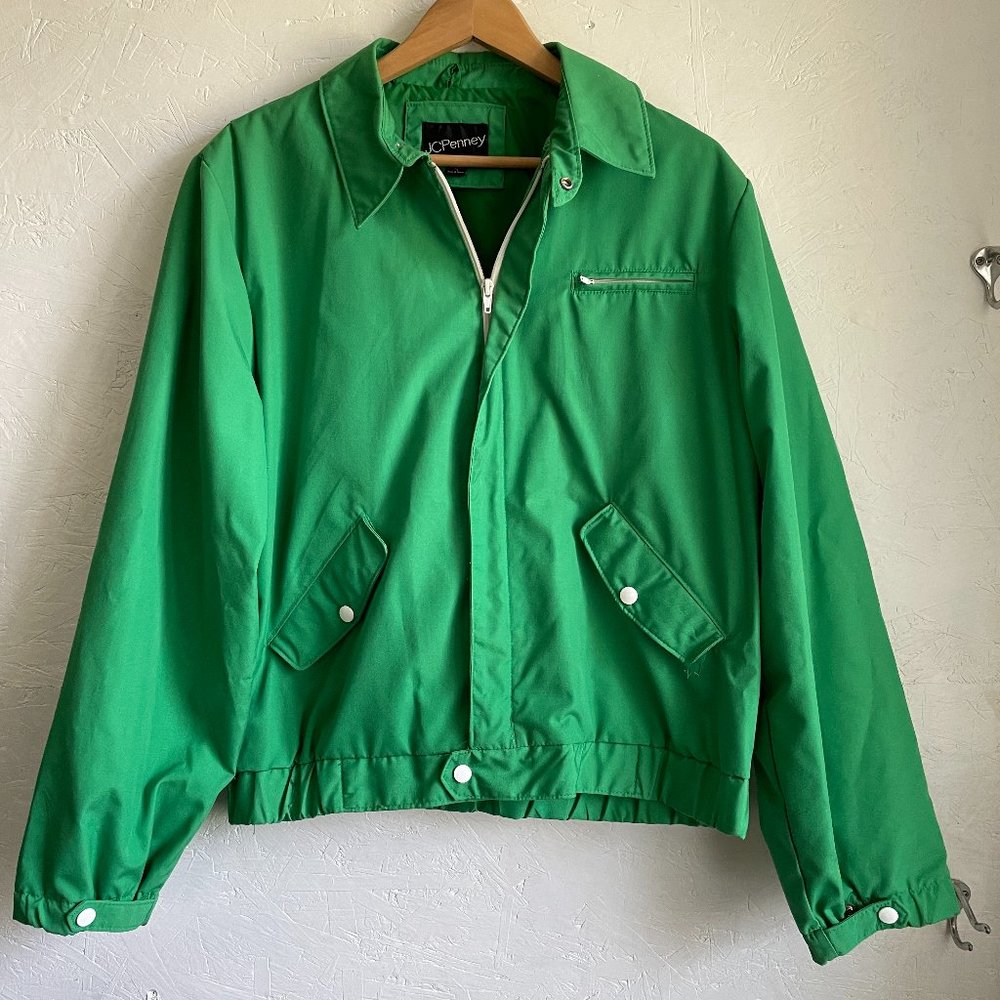 Vintage Green JC Penny bomber style Jacket - Very Nice!  Retro. White Zipper